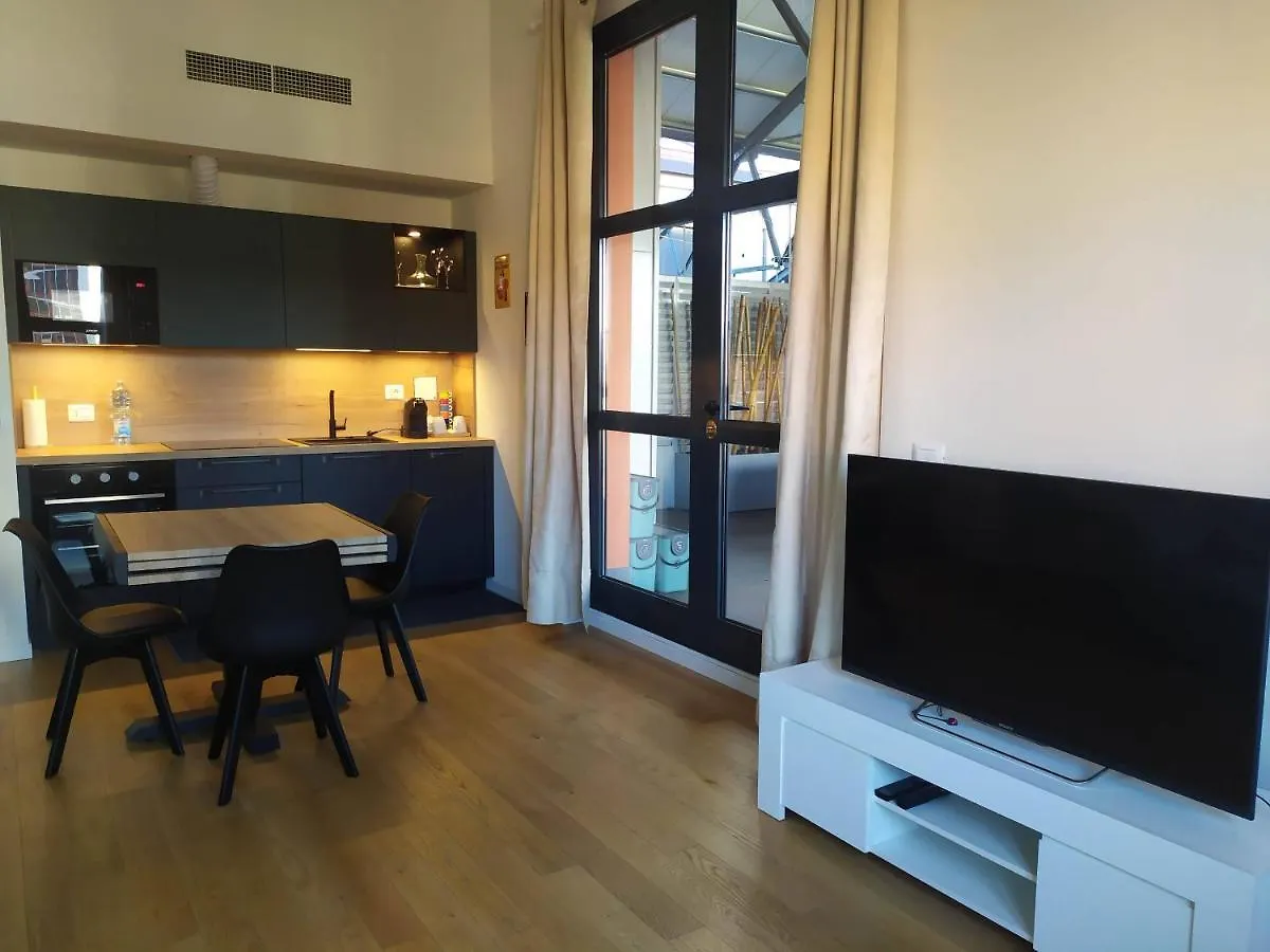 Appartement Nuovo Loft Con Terrazzo M2 Ieo Humanitas Bocconi Navigli à Milan